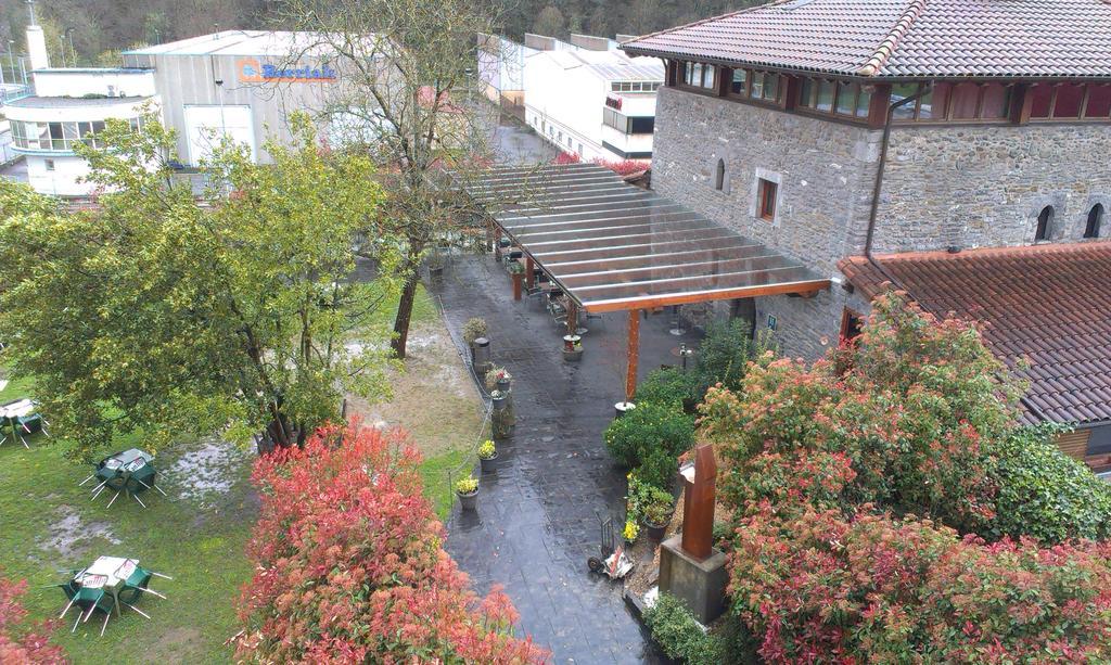 Larramendi Torrea Hotel Azcoitia Exterior photo